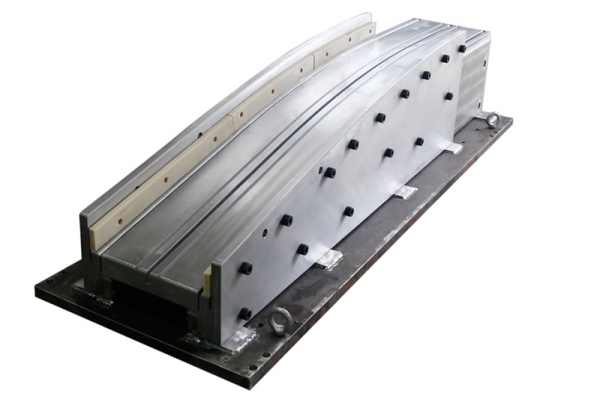 如何有效防止模具跳废料？